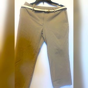 beautiful knee-length pants ♥️